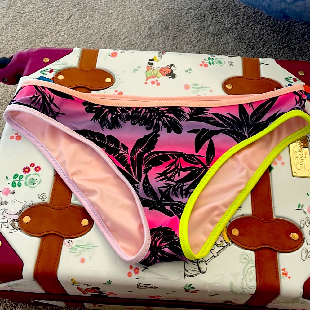 Victoria’s Secret palm tree bikini swimsuit bathing suit bottom large